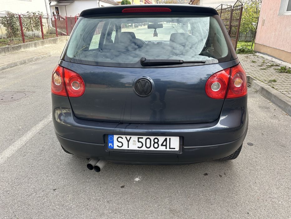 Am de vazare golf 5 in stare foarte buna mai multe la tel