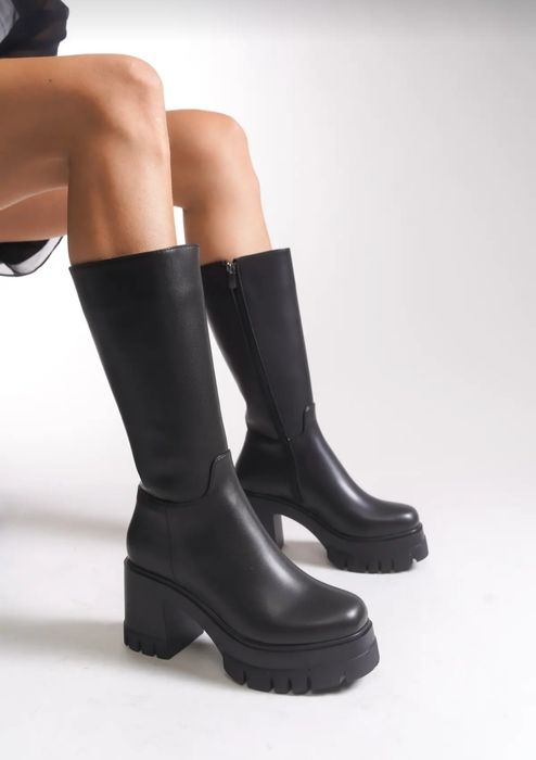 Vând ghete noi mărimea 38