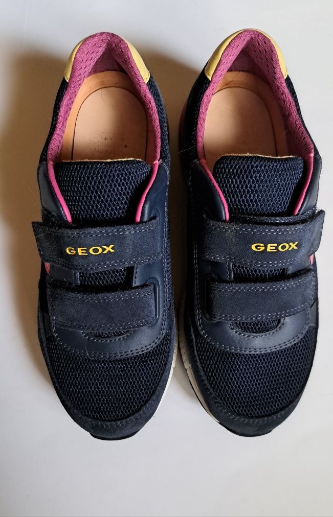 GEOX детски маратонки номер 35