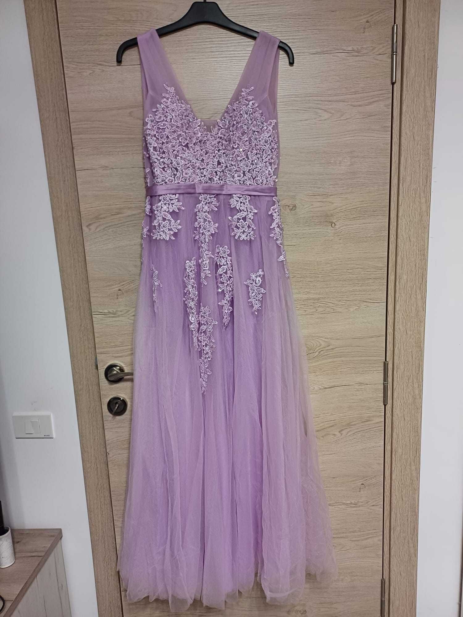 Rochie de ocazie purtata o singura data