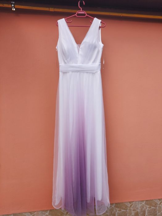 Rochie eleganta în stare foarte bună