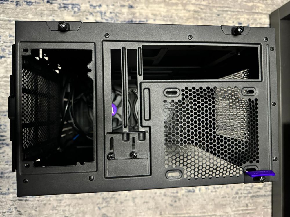 Vand carcasa NZXT h210, usb c frontal