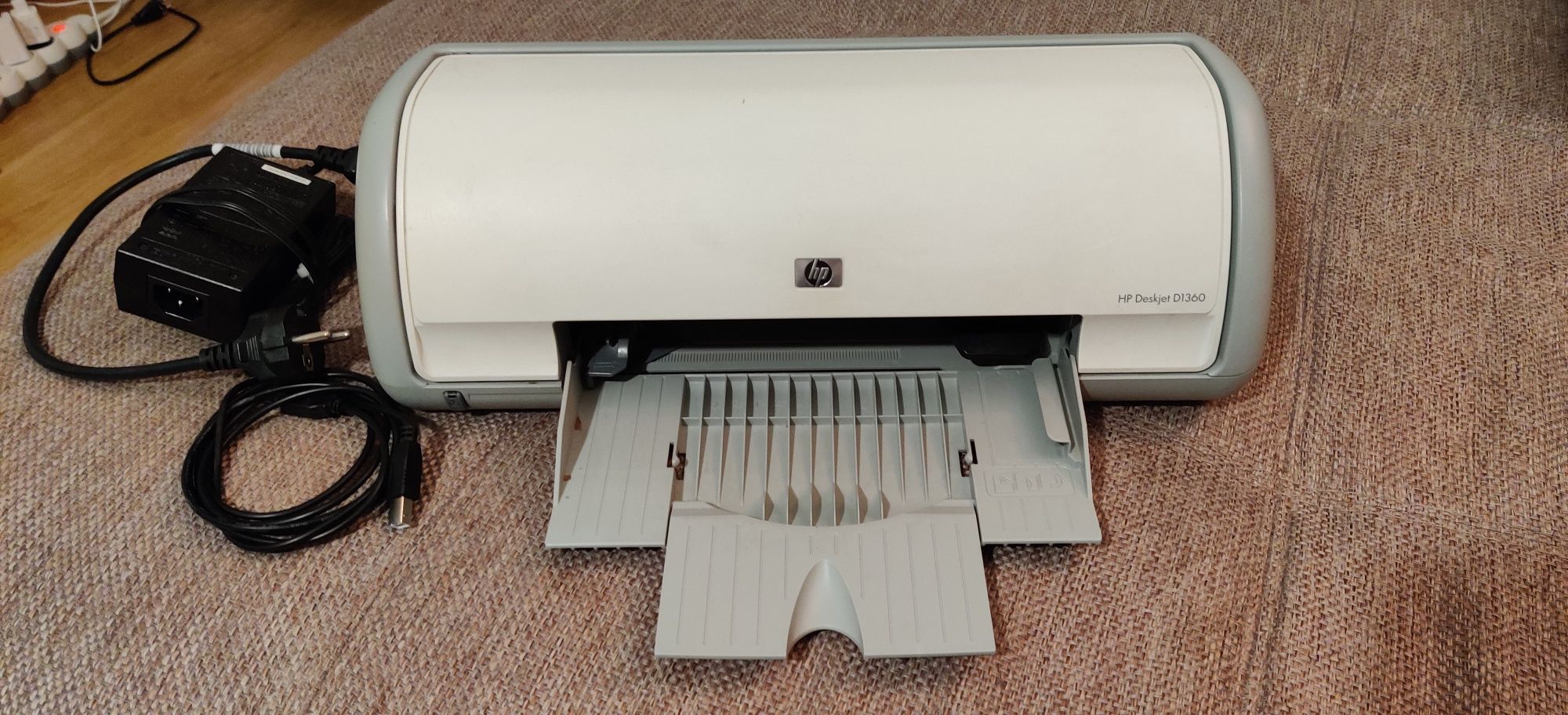 Imprimantă HP Deskjet D1360