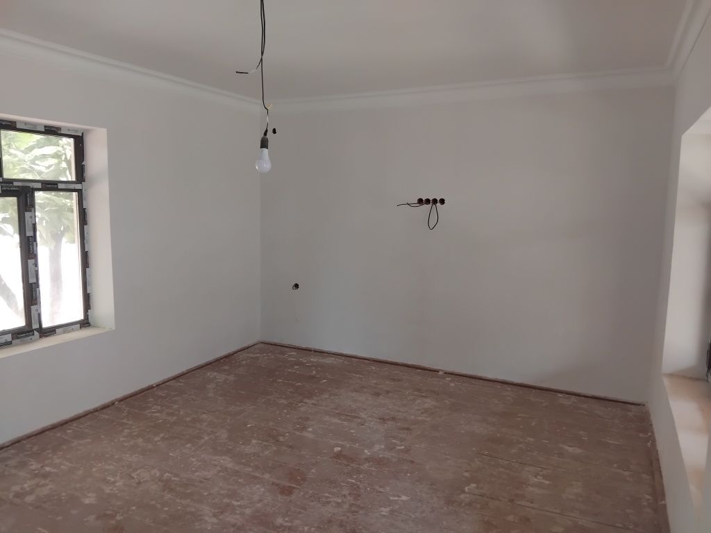 2 .5 sotix 3 ta xona padval sanuzel 90%bitgan abduraxmonovda