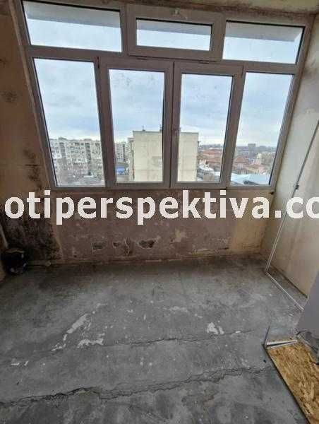 реф.15482 Реална квадратура, южно изложение-Изгрев/Хаджията Груев!