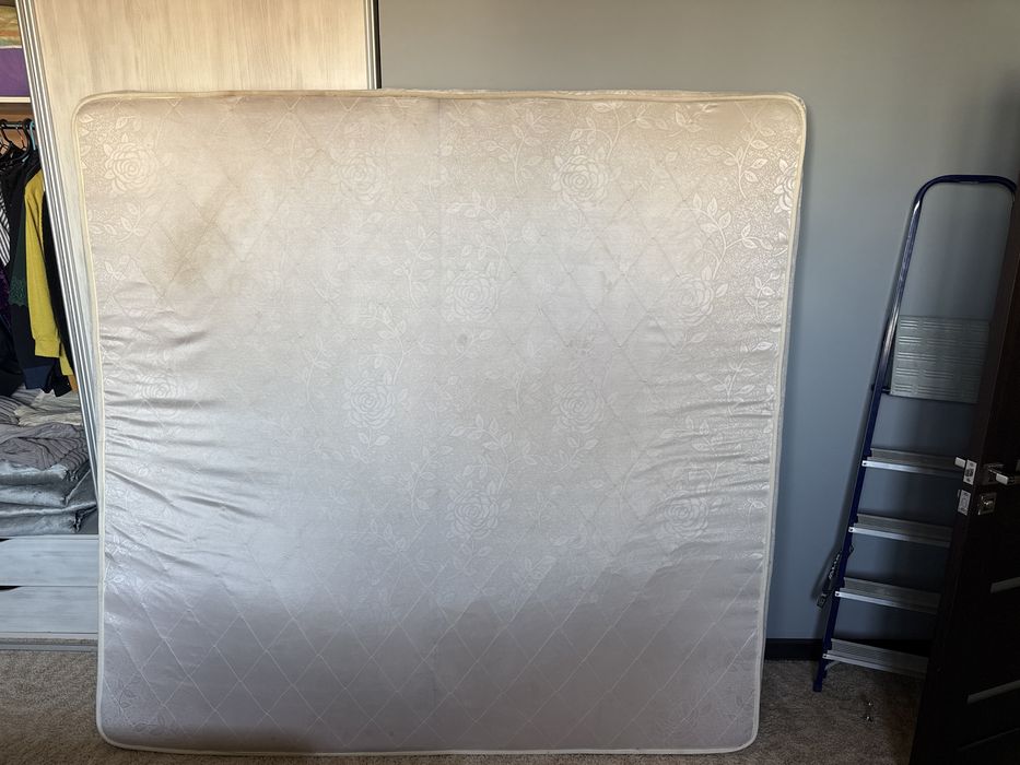 Матрас 200х200см