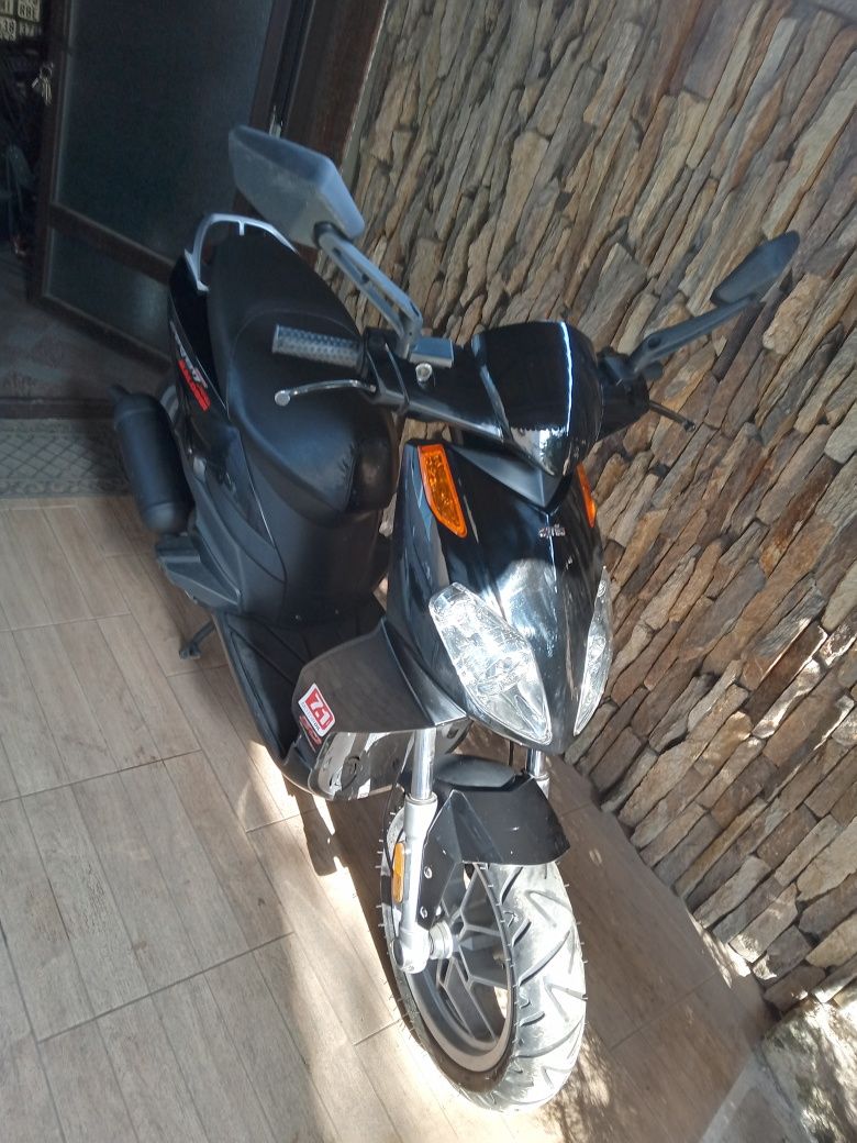 Aprilia Sportcity 50