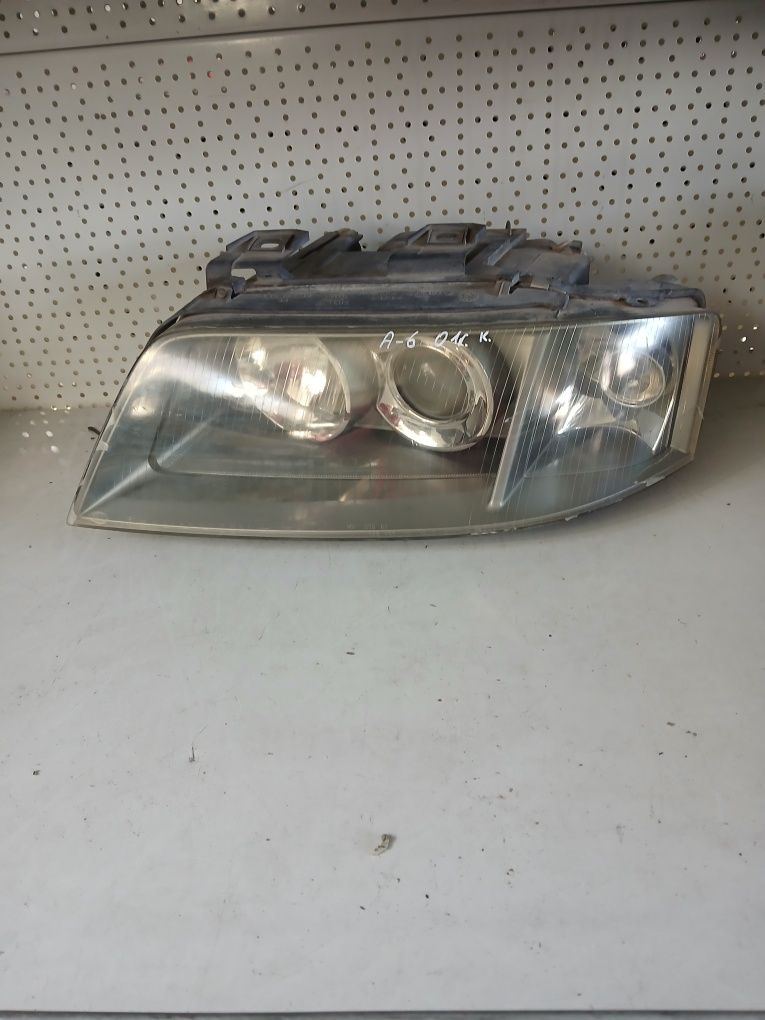 Ляв фар Audi A6 2001г