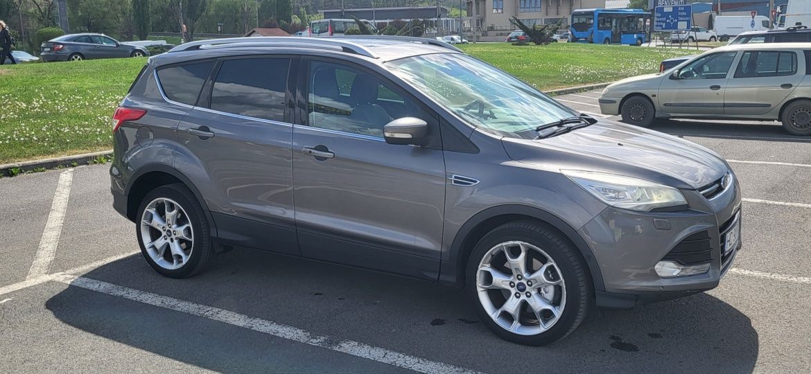 Ford Kuga Titanium automat 4x4