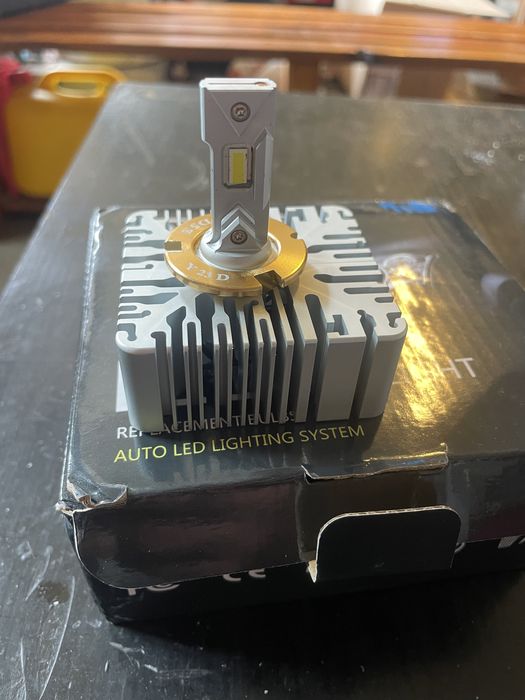 Крушки D5S led заместител на Ксенона