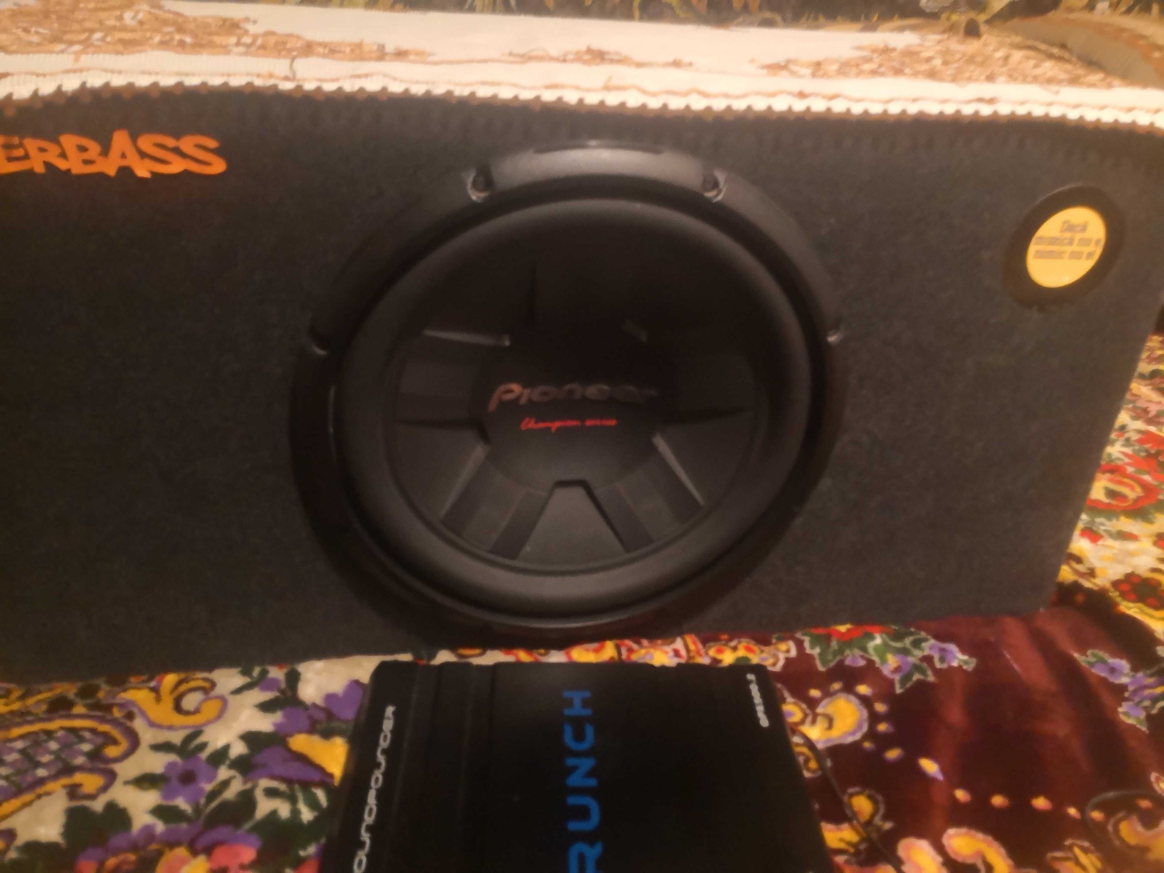 Pioneer + amplificator subwoofer ca nou și amplificatorul