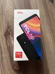 Telefon TCL 501.