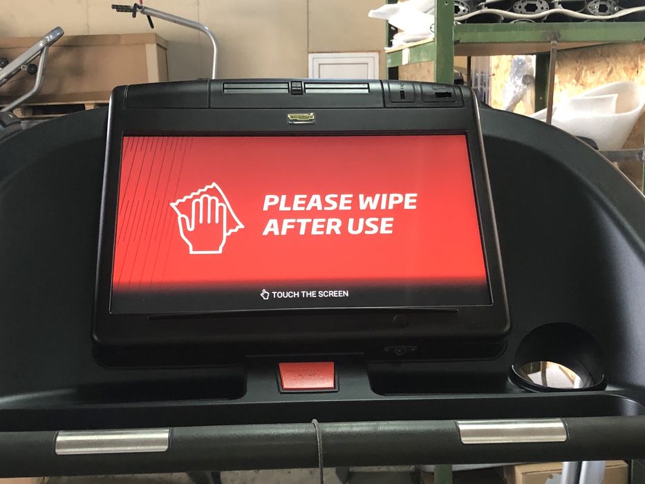 Depozit aparate fitness technogym