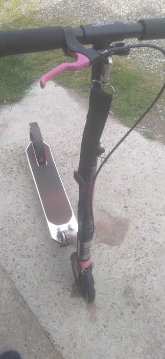 Trotineta oxelo 9 ,nu este electrica