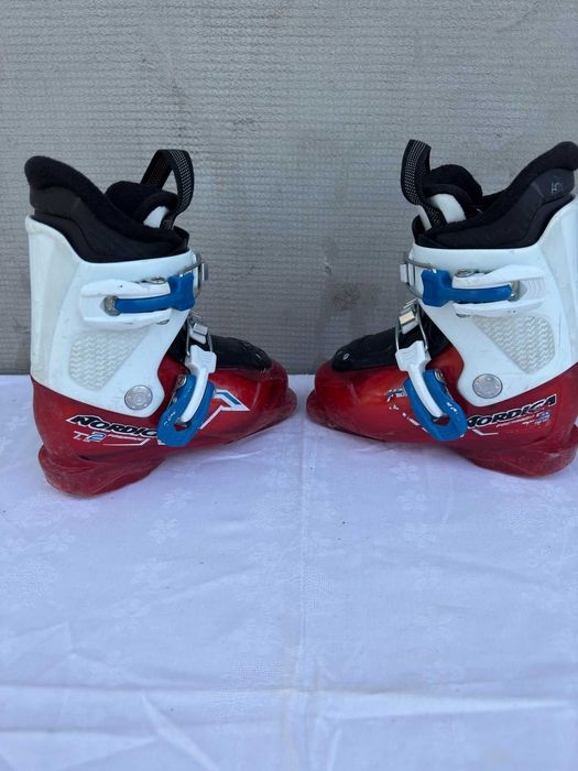 Clapari ski schi copii Nordica T2 prime marime Eur:28 Mondo:17.5
