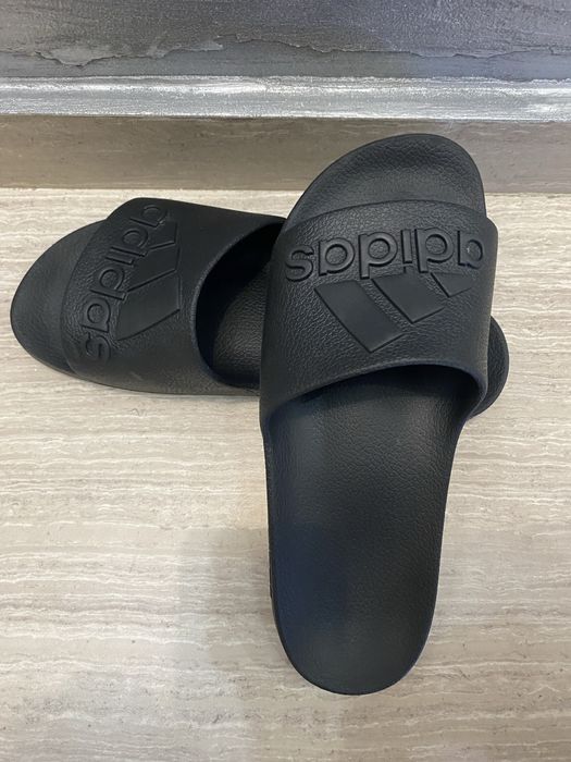 Slapi adidas marime 43