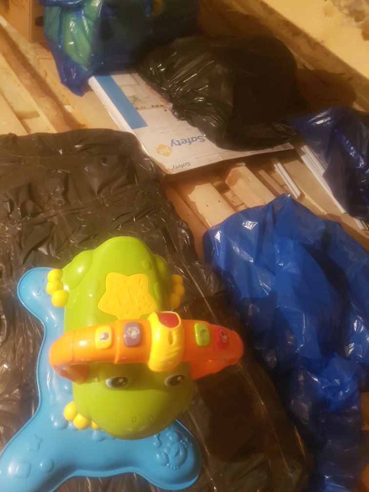Jucarii copii ca noi