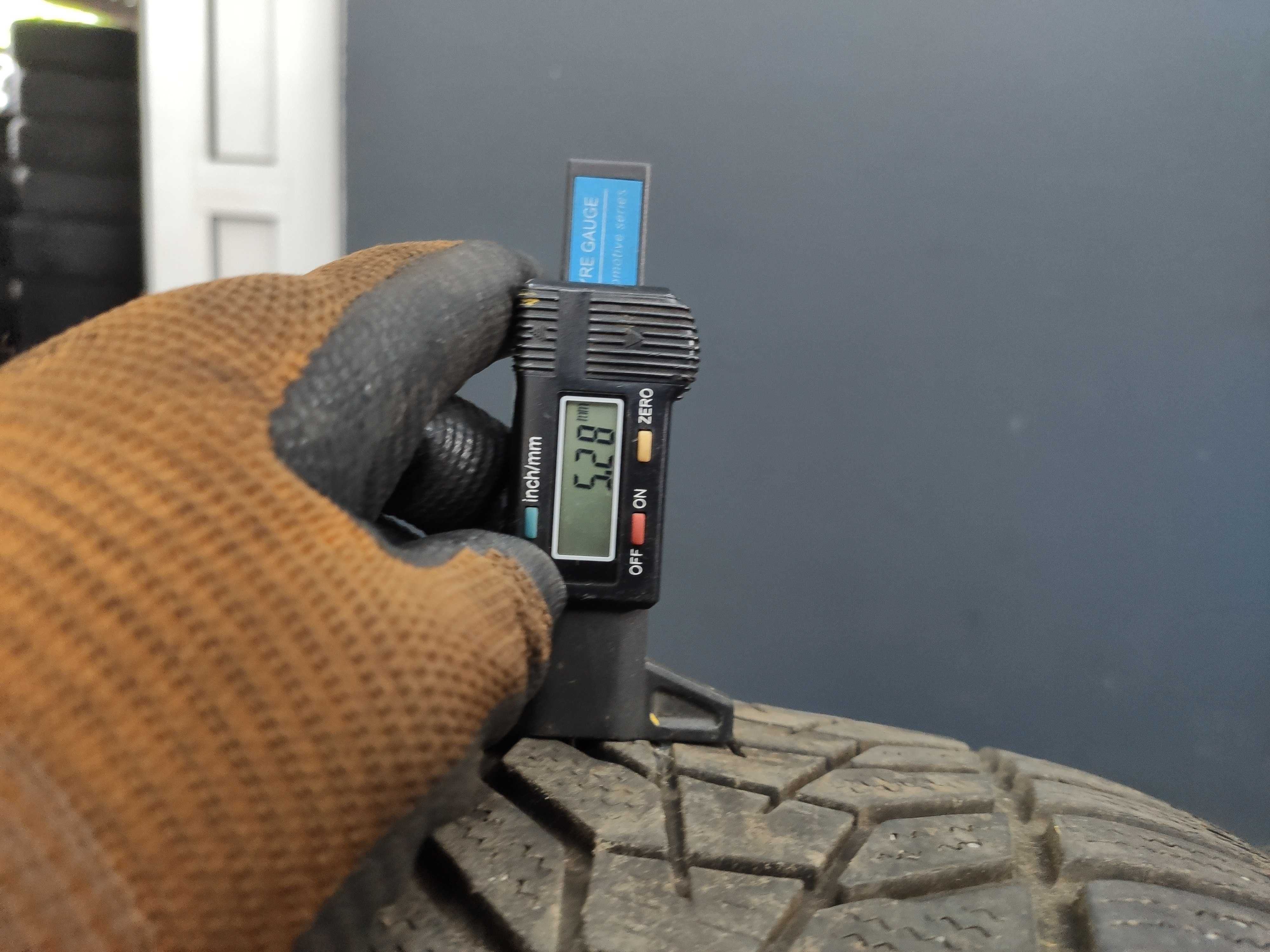 4бр Зимни гуми 235 55 17 - Lassa и Hankook - DOT 21,22