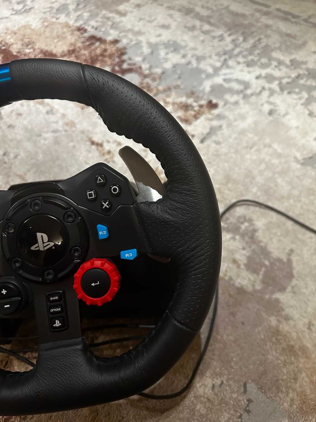 Logitech g29 в перфектно състояние