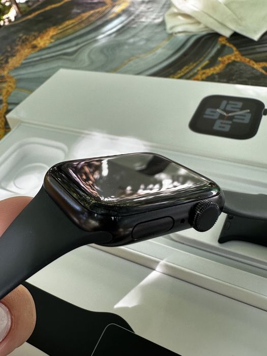 Apple Watch SE (2nd Gen) – 40mm, GPS, Aluminiu Midnight