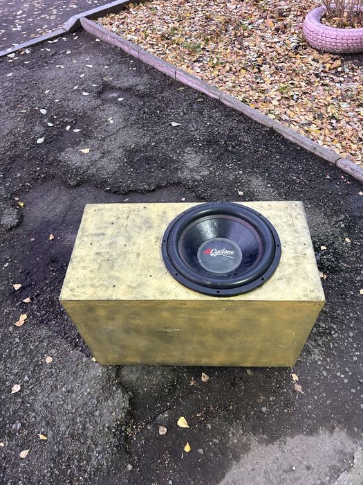 Сабвуфер с моноблоком