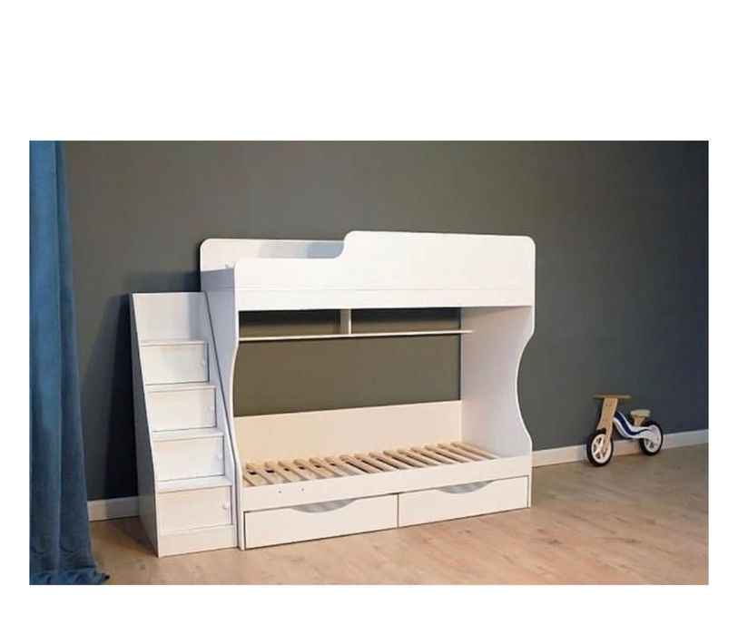 Двухъярусная кровать