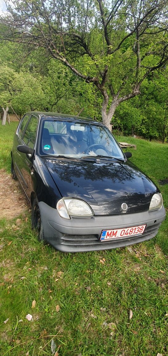 Vând Fiat seicento