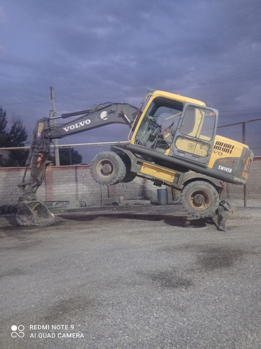 Volvo 145 sotiladi ekskovator ekskavator