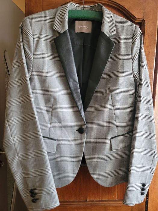 Sacou nou, a fost doar spalat