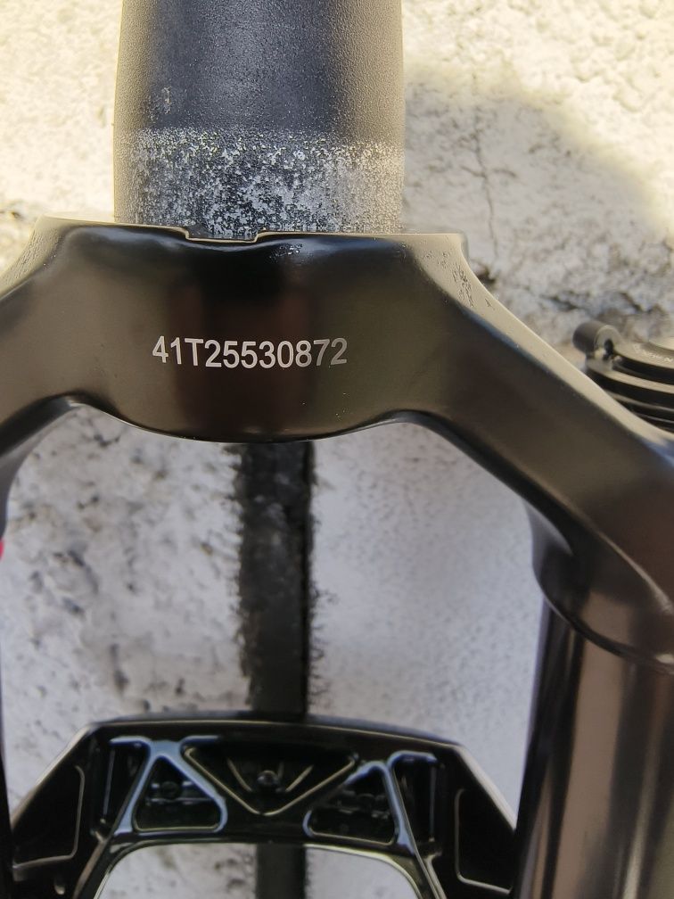 Нова Rockshox SID Ultimate RD R 29 DeBonAir 120mm Remote 15x110