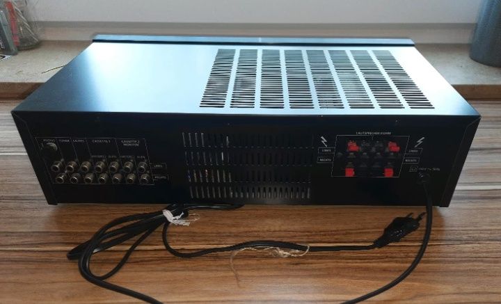 Продавам усилвател telefunken ha-870
