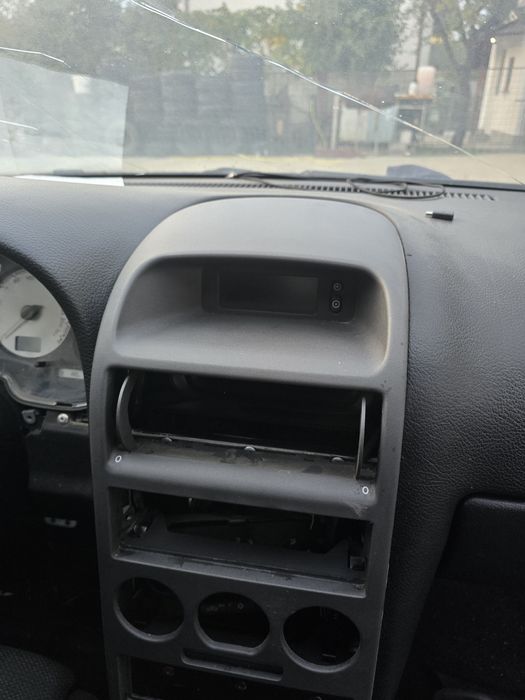 Consola centrala bord Opel Astra G culoare neagra