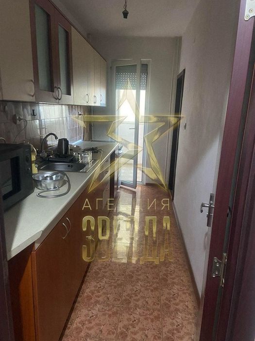 Дава се под наем Тристаен апартамент в Пловдив, Център - 100 кв.м за 450 € - Снимка #8