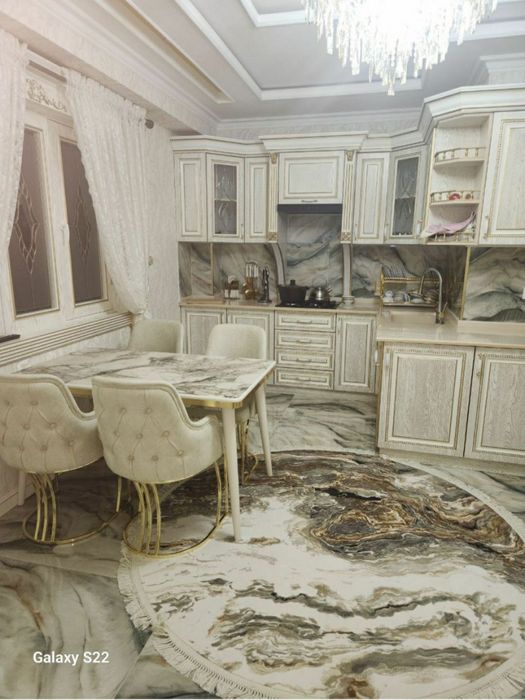 Sergeli Yangi Darhon metro yonida kvartira ijaraga beriladi bezmakler