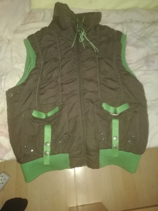 Vesta femei mărimea 42