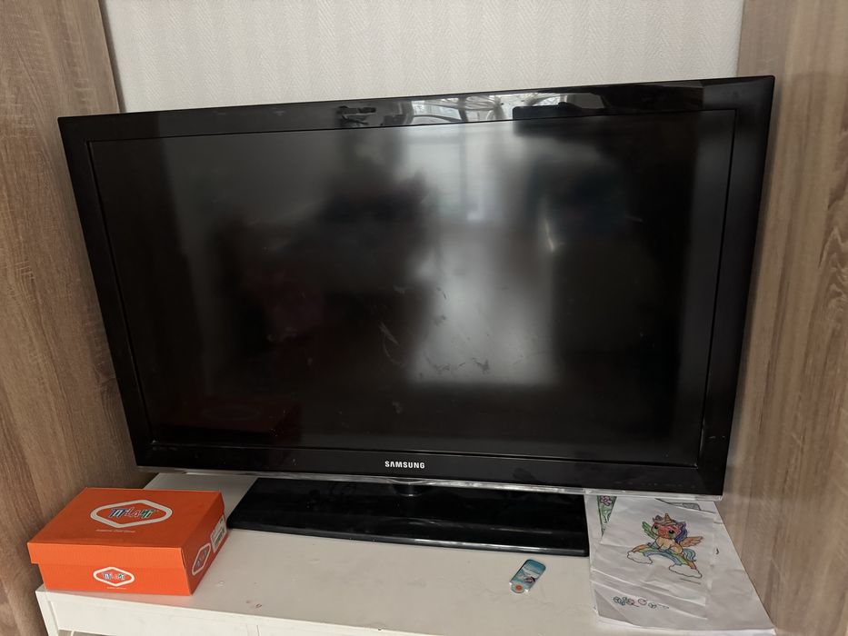 Продам телевизор самсунг