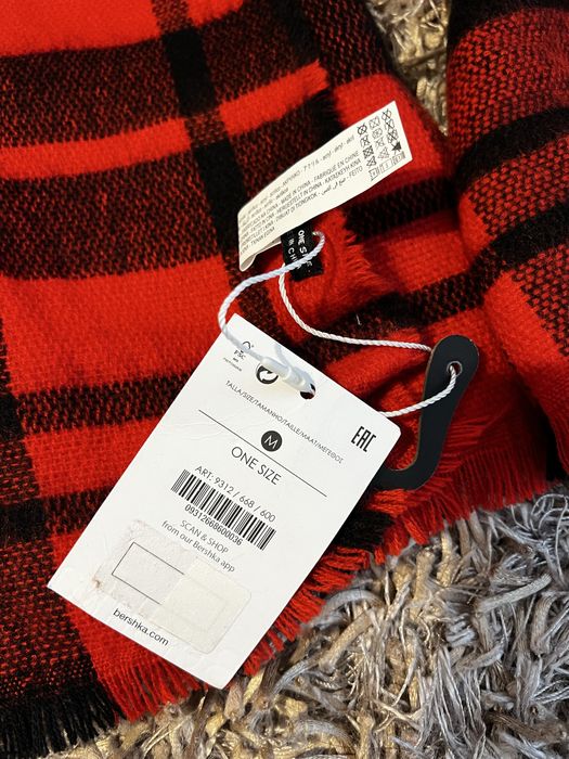 Зимен шал Bershka / Бершка - нов с етикет