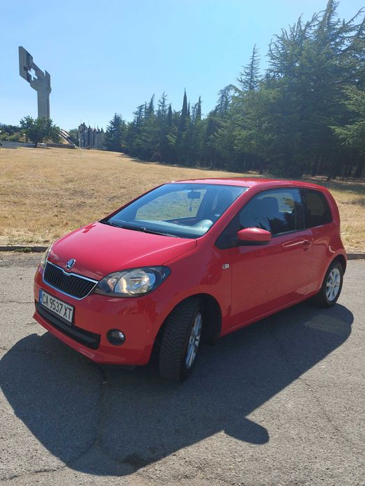 Продавам ШКОДА ситигоу 2014 АВТОМАТИК