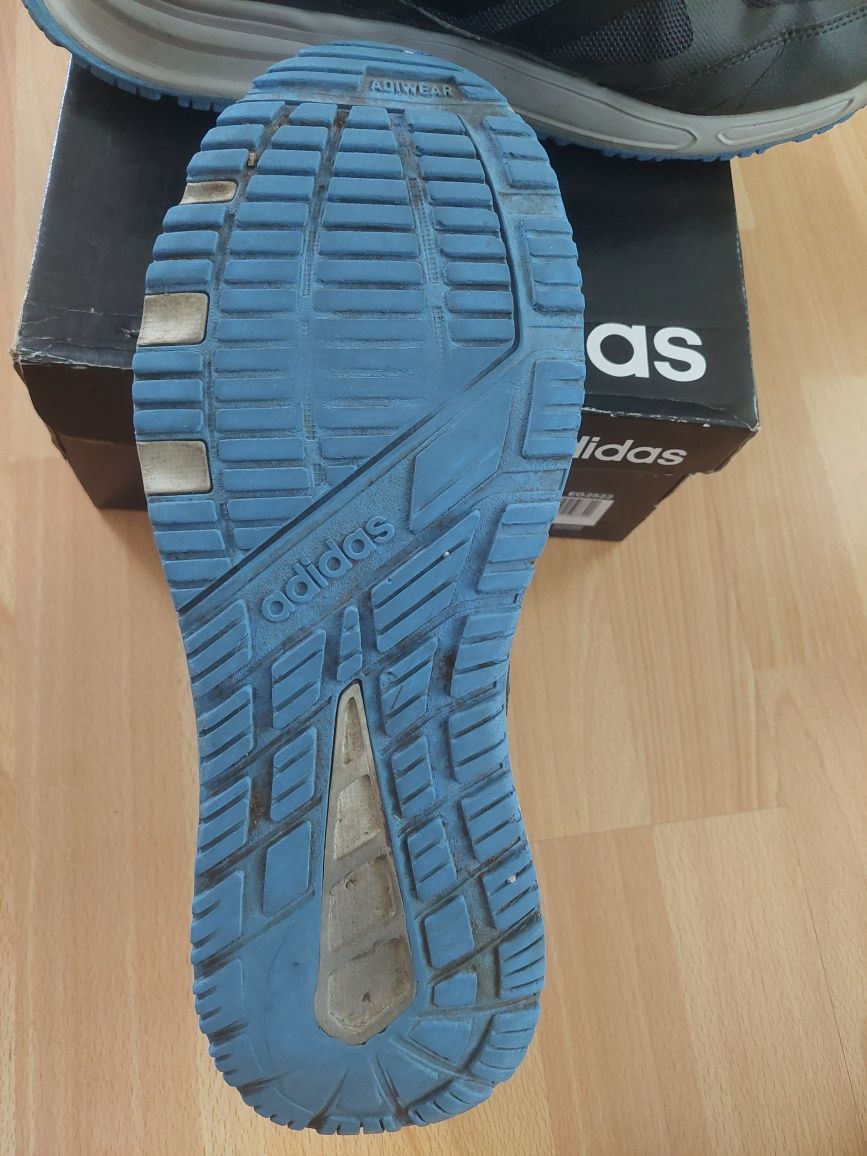 Мъжки маратонки Adidas 44 номер.
