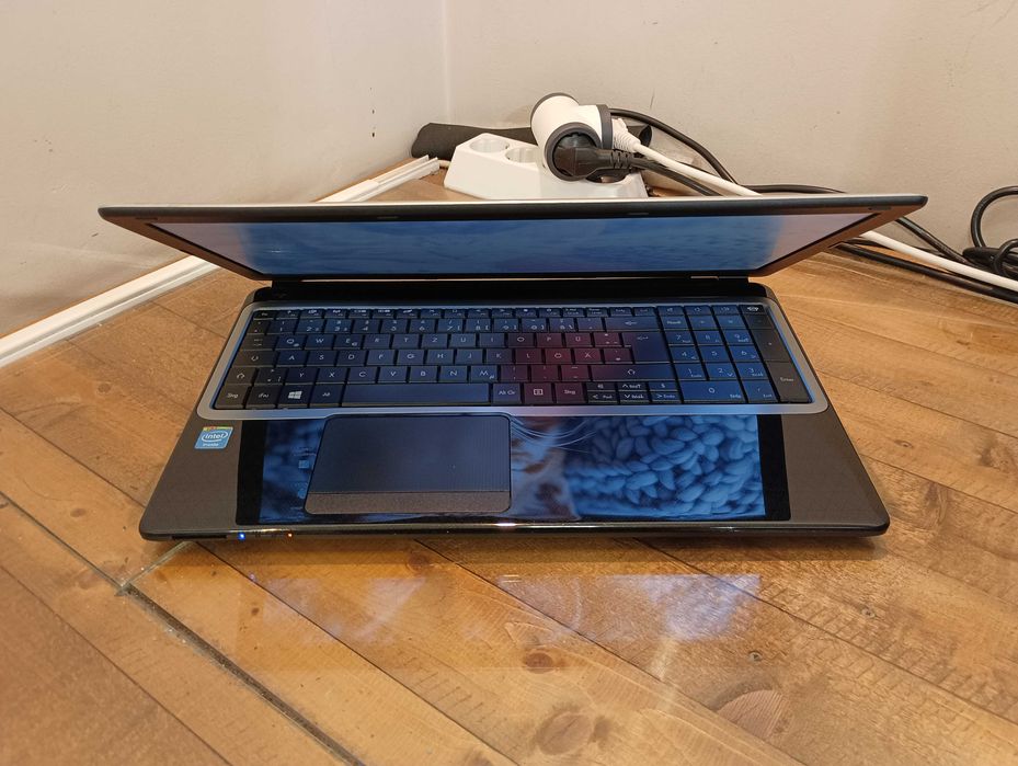 Лаптоп Packard Bell Z5WT3 / 15.6'