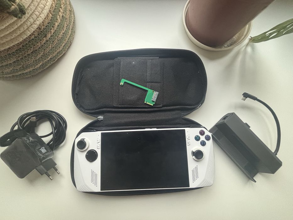 Asus rog ally z1 extreme