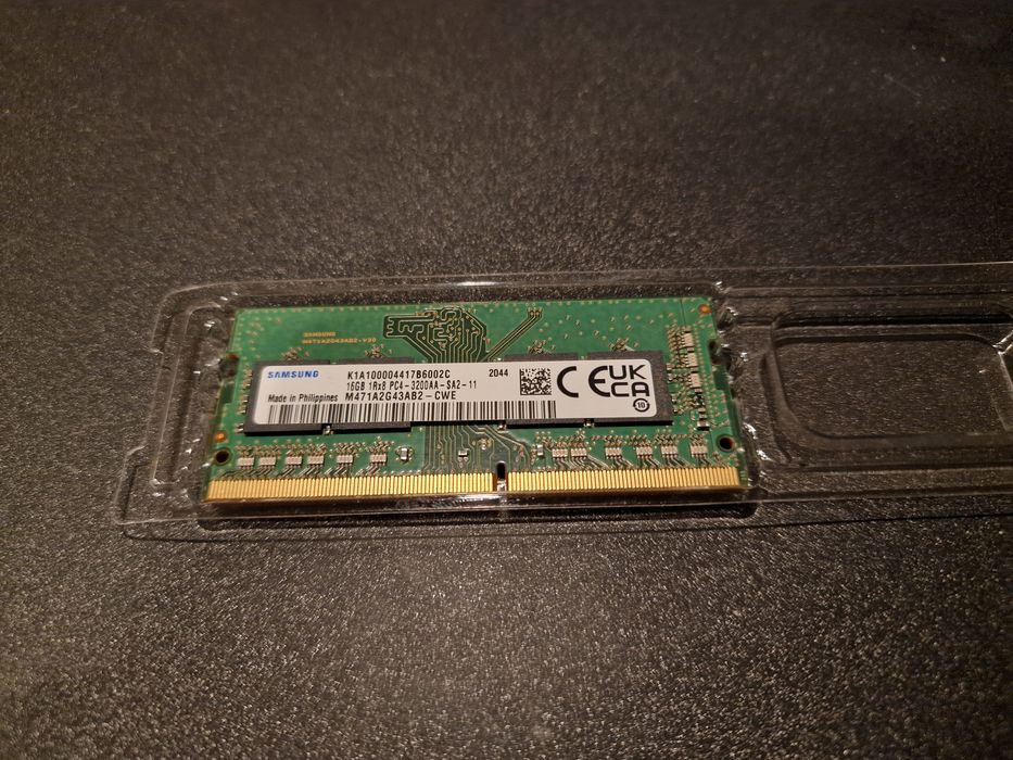 Samsung DDR4 RAM laptop memory module.