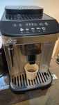 Aparat de cafea cu boabe Delonghi Magnifica Evo