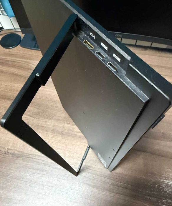 Преносим монитор UPERFECT 18.5 инча 1920x1080p 120Hz Touchscreen