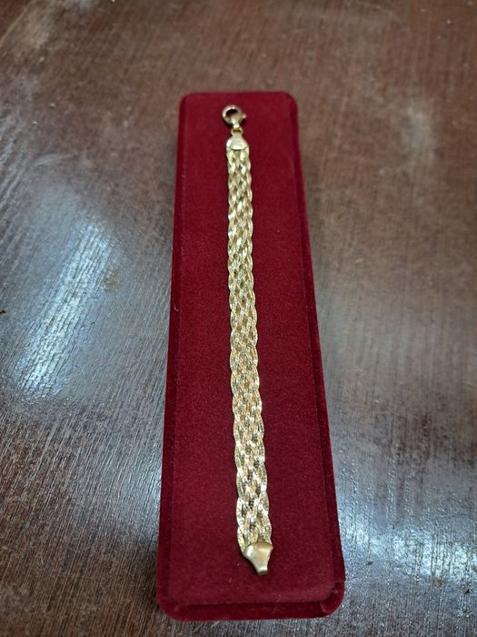 Продам золотой браслет