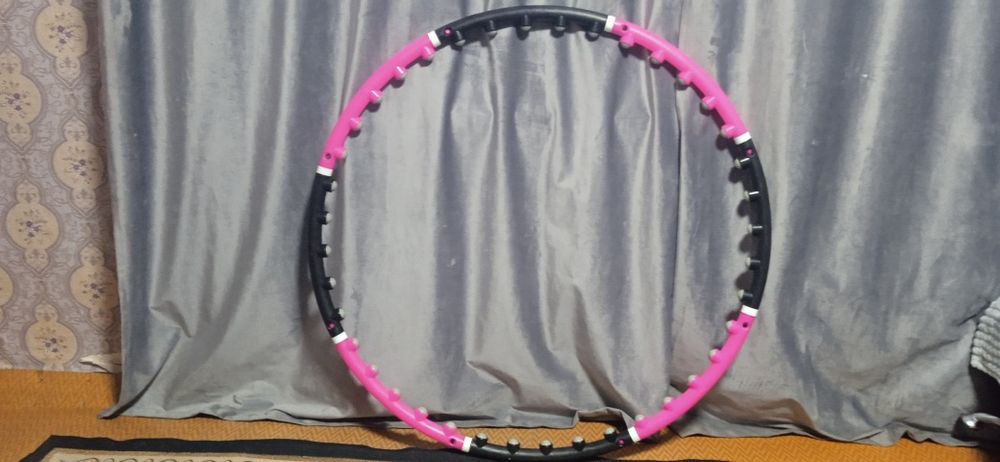 Продам обруч, массажёр вакуумный,весы