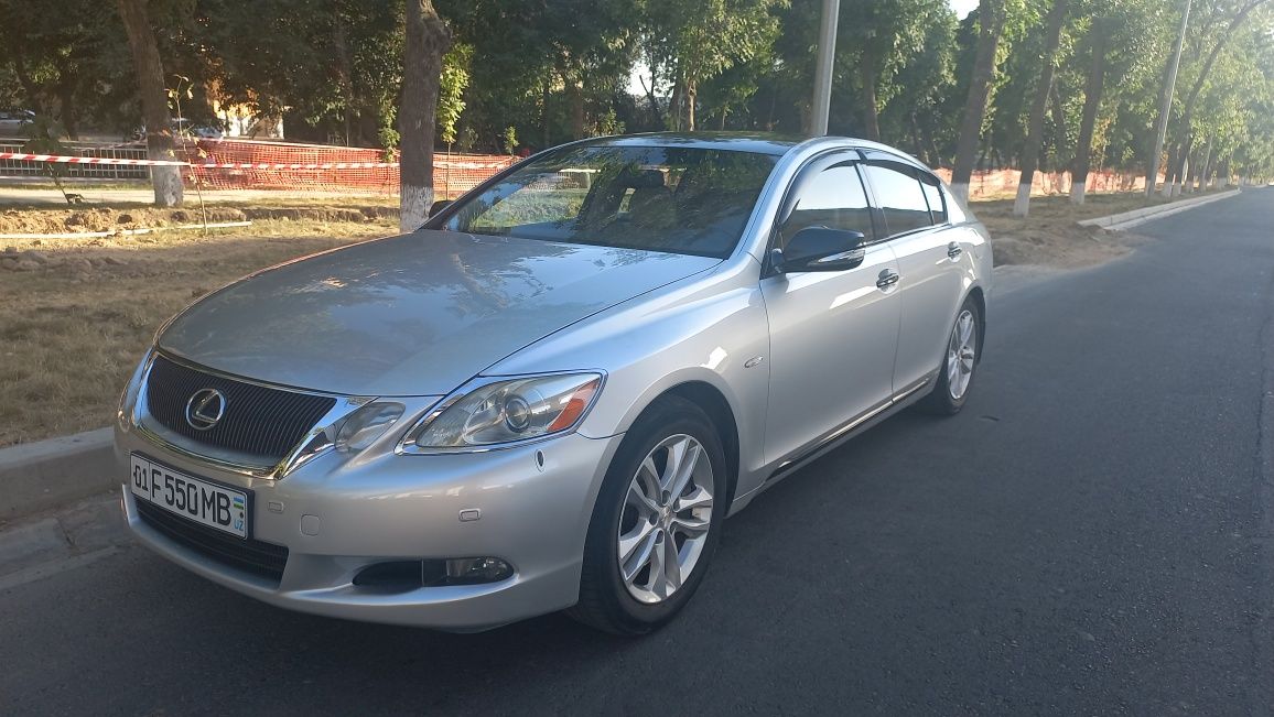Продам лексус Gs300