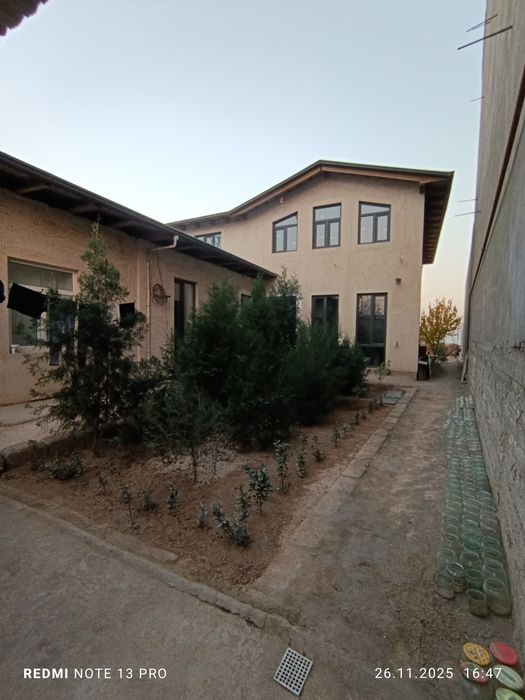 Uy sotiladi qibray tumanida