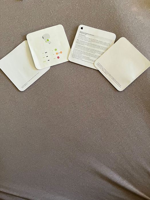 Caști AirPods 4 noi