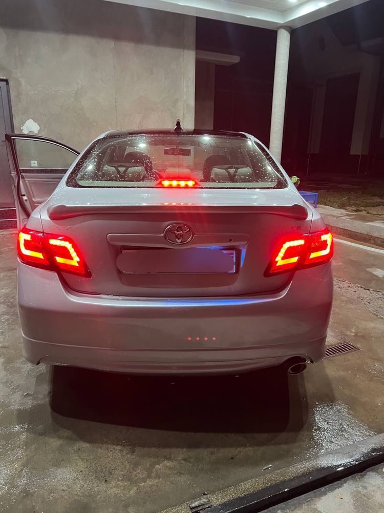 Tayota camery сотилади